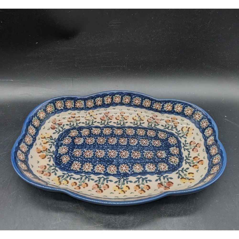 Boleslawiec Polish Pottery Scalloped Oval Serving Dish Hand Painted Folk Art 9"